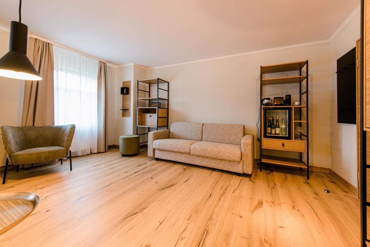 Weinhotel Freylich Zahn ไฟรบวร์ก ภายนอก รูปภาพ